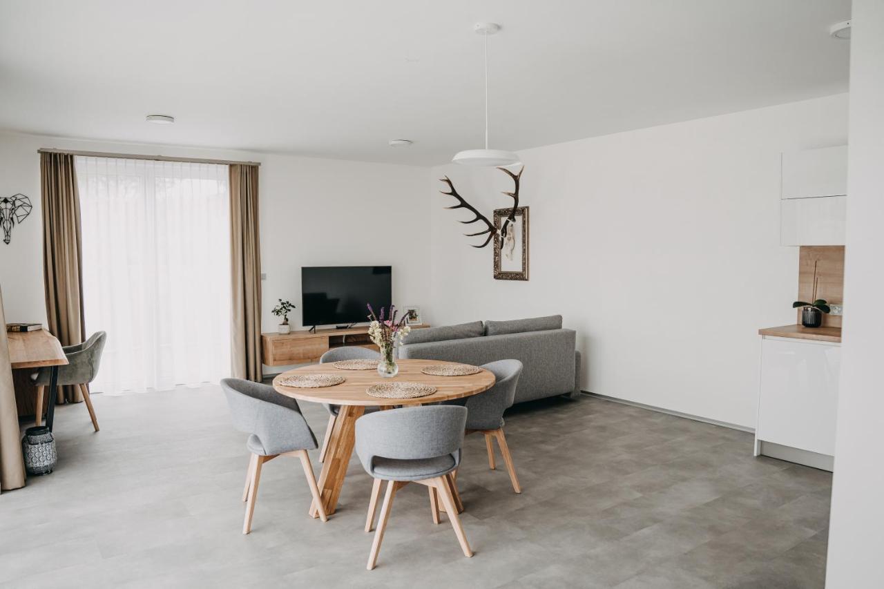 Apartman Usti Hranice  Exterior photo